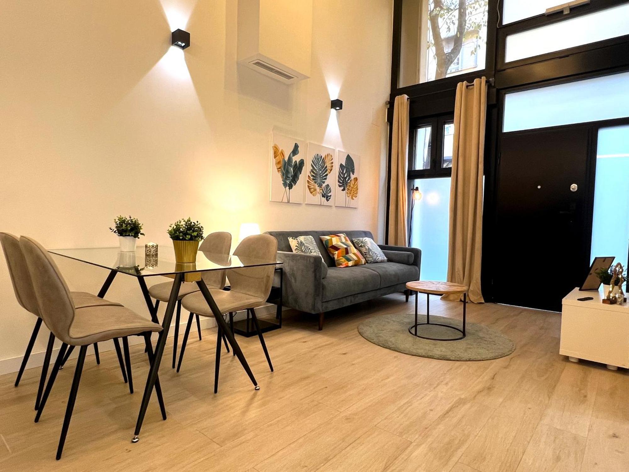 Duplex Moderno Y Acogedor Junto A Atocha Apartment Мадрид Екстериор снимка